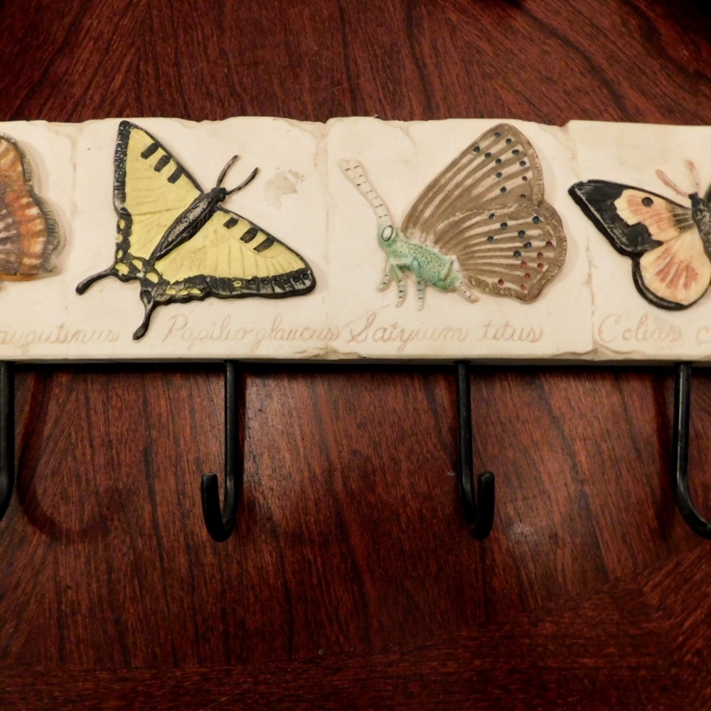 Butterfly Stone Wall hanger 4 Metal Hooks Hen & Feathers Company